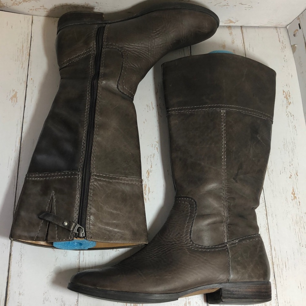Fossil Distressed Leather Zippered Boot - image 4